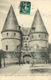 CPA Beauvais le Palais de Justice les Tours XIV siecle 