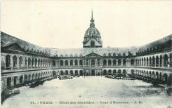 CPA Paris Hotel des Invalides Cour d'Honneur 
