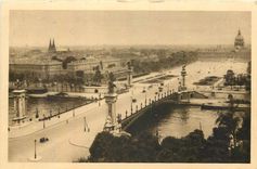 CPA Paris en Flanant le pont Alexandre III er l'Esplanade des Invalides 