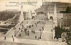 CPA Marseille Escalier monumental de la Gare St Charles 
