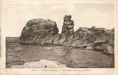 CPA Tregastel Les Rochers du gouffre 