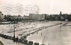 CPA Dinard Promenade des Allies et la plage 