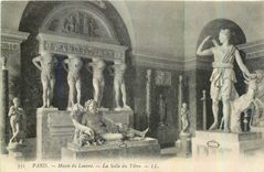 CPA Musee du Louvre La Salle du Tibre Paris 