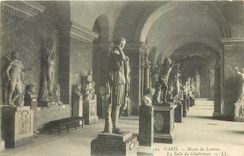CPA Paris Musee du Louvre la salle du Gladiateur 
