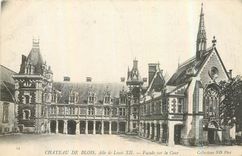 CPA Chateau de Blois Aile de Louis XII Facade sur la Cour 