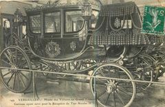 CPA Versailles Musee des Voitures au Grand Trianon Carrosse ayant servi pour la reception du Tsar Ni