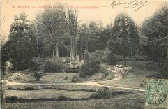 CPA Reims Jardin Le Labyrinthe 