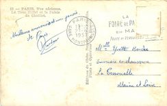 CPA Paris Vue aerienne La Tour Eiffel et le Palais de Chaillot