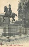 CPA Reims Statue de Jeanne D'Arc 