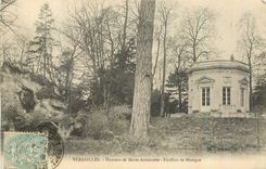 CPA Versailles Hameau de marie Antoinette Pavillon de Musique 
