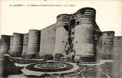 Angers CPA the castle and its pits flowered