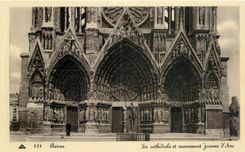 CPA Reims La Cathedrale et Monument Jeanne D'Arc 