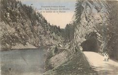 CPA Frontiere Franco Suisse Les Gorges du Doubs et le Defile de la Rasse 