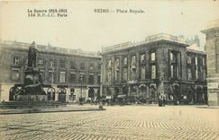 CPA La Guerre 1914 1918 Reims Place Royale 