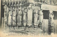 CPA Cathedrale de Reims Incendree par les Allemands 