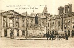 CPA Ruines de Reims Place Royale statue de Louis XV 