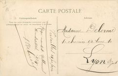 CPA Versailles Hameau du Petit Trianon Vue generale de la Ferme 