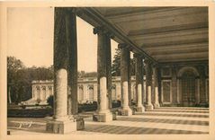 CPA Splendeurs et Charmes de Versailles Grand Trianon Le Peristyle 