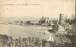 CPA Marseille Le Fort St Jean et la Cathedrale 
