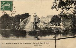 Angers CPA the garden of the Mall the fountain Seen on the field of Mars