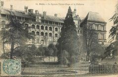 CPA Blois Le Square Victor Hugo et le Chateau 