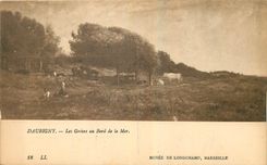 CPA Daubigny Les Greves au Bord de la Mer Marseille Musee de Longchamp 