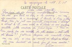 CPA Reims dans sa deuxieme annee de bombardement La cathedrale apres l'incendie avec ses oeuvres de 