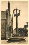 CPA Bretagne Lampaul Finistere Le Calvaire et le Porche 
