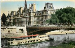CPA Paris Hotel de Ville Bateau Peniche