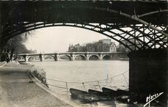 CPA Sous les Ponts de Paris Le Pont Neuf vu du Pont des Arts 