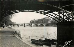 CPA Sous les Ponts de Paris Le Pont Neuf vu du Pont des Arts 