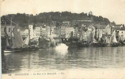 CPA Honfleur Le Port et le Mont Joli Bateaux