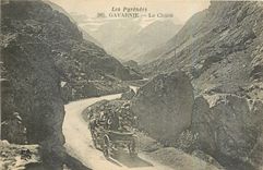 CPA Les Pyrenees gavarnie Le Chaos Attelage