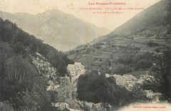 CPA Les Basses Pyrenees Eaux bonnes Vue generale vers Larune Saint Mont 