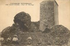 CPA L'Auvergne Piitoresque Saint Babel Tour de l'Horloge Enfants