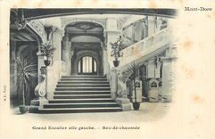CPA Mont Dore Grand Escalier aile gauche Rez de chaussee 