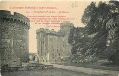 CPA L'Auvergne Historique et Pittoresque Pontgibaud P de D Le Chateau 