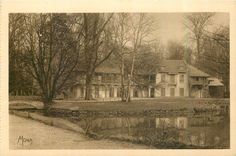 CPA Les Petits Tableaux de Versailles La Maison de la reine hameau de Petit Trianon 