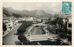 CPA L'Auvergne La Bourboule Perspective sur les Ponts de la Dordogne 