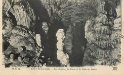 CPA Arcy sur Cure Les Grottes la Tiare et le Pain de Sucre 