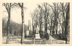 CPA Chaumont les Promenades 