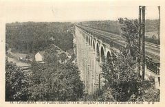 CPA Chaumont Le Viaduc et la Vallee de St Roch 