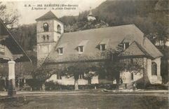 CPA Samoens Hte Savoie l'eglise et la place Centrale 