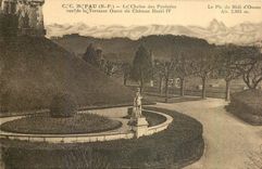 CPA Pau B P La Chaine des Pyrenees vue de la Terrasse Puest du Chateau Henri IV 