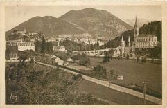 CPA Lourdes La Basilique et le pis du Jer 