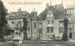 CPA Vichy Alier Hotel Pavillon Sevigne 