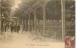 CPA Vichy La palais des Sources 
