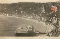 CPA Nice Le Palais de la Jetee et Panoramal de la Promenade des Anglais 