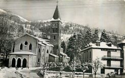 CPM Aix les Thermes La perle des Pyrenees l'Eglise Saint Vincent sous la neige La paix