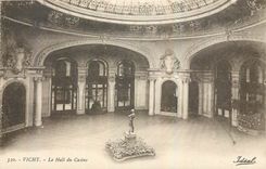 CPA Vichy Le Hall du Casino 
